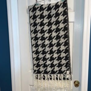 Brand new DKNY blanket wrap